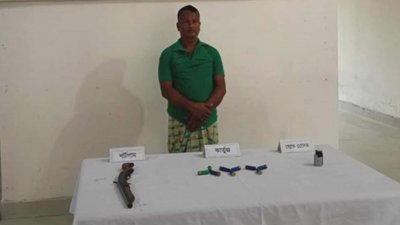 গ্রেফতার কামরুজ্জামান টুকু