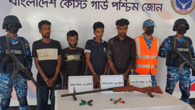 আটক ‘ছোট সুমন বাহিনীর’ চার সদস্য