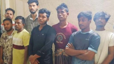 গ্রেফতার ৮ জন