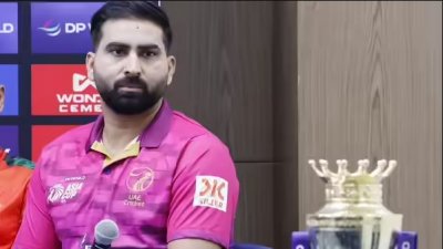আরব আমিরাত অধিনায়ক মোহাম্মদ ওয়াসিম।