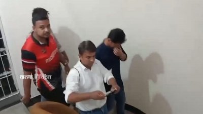 জাহাঙ্গীরনগর বিশ্ববিদ্যালয় কেন্দ্রীয় শিক্ষার্থী সংসদ (জাকসু) নির্বাচনের বিধি ভেঙে ক্যাম্পাসে প্রবেশ করেছেন ছাত্রদলের দুই নেতা