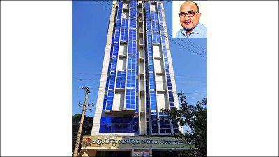 মিঠুর নির্মিত কছির উদ্দিন মেডিক্যাল কলেজ হাসপাতাল