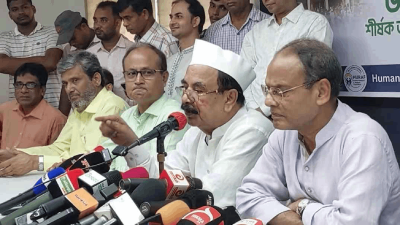 সংবাদ সম্মেলনে কথা বলেন গয়েশ্বর রায়
