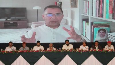 অনুষ্ঠানে বক্তব্য রাখছেন বিএনপির ভারপ্রাপ্ত চেয়ারম্যান তারেক রহমান