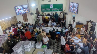 ফলাফল প্রকাশ প্রক্রিয়া শনিবার সকাল পর্যন্ত গড়াতে পারে
