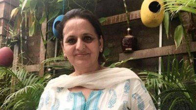 নেপালের প্রথম নারী অ্যাটর্নি জেনারেল সবিতা ভাণ্ডারি। ছবি: দ্য কাঠমান্ডু পোস্ট।