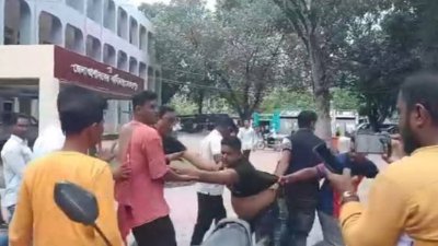 আদালত চত্বর থেকে আসামি অপহরণ
