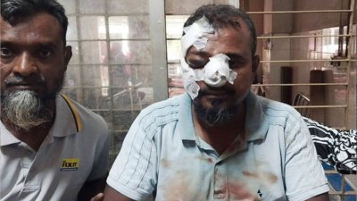 রাজশাহীতে দিনদুপুরে এক ব্যবসায়ীর মাথা ফাটিয়ে মোটরসাইকেল ছিনতাই করেছে দুর্বৃত্তরা