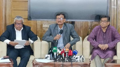 কথা বলছেন পররাষ্ট্র উপদেষ্টা মো. তৌহিদ হোসেন