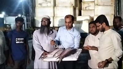 বেনাপোল বন্দর দিয়ে ভারতে যাচ্ছে ইলিশ