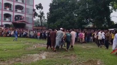 নিজ এলাকায় রিংকীর মরদেহ
