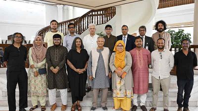 প্রধান উপদেষ্টার সঙ্গে জুলাই স্মৃতি জাদুঘর নির্মাণ কর্তৃপক্ষের সদস্যরা