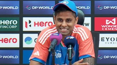 সংবাদ সম্মেলনে সূর্যকুমার যাদব।