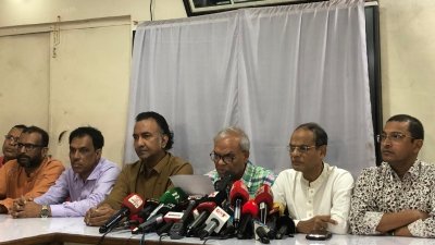 নয়াপল্টনে কেন্দ্রীয় কার্যালয়ে বিএনপির সম্মেলনে