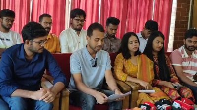 ছাত্রদল প্যানেলের প্রার্থীদের সংবাদ সম্মেলন