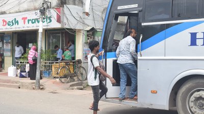 রাজশাহীতে বাস চলাচল শুরু