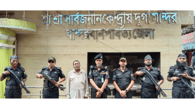 পূজামণ্ডপে নিরাপত্তার দায়িত্বে র‍্যাব