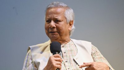 অনুষ্ঠানে বক্তব্য রাখছেন প্রধান উপদেষ্টা প্রফেসর ড. মুহাম্মদ ইউনূস