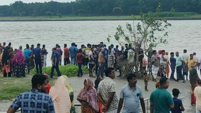 নিখোঁজ দুজনের সন্ধান চলছে