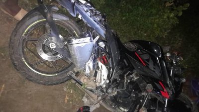 বগুড়ায় দ্রুতগতিতে মোটরসাইকেল চালানোর সময় নিয়ন্ত্রণ হারিয়ে সড়কে ছিটকে পড়ে ঘটনাস্থলেই দুই বন্ধু নিহত