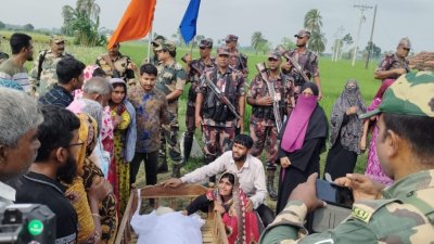 সীমান্তের শূন্যরেখায় বাবাকে শেষবার দেখলেন মেয়ে