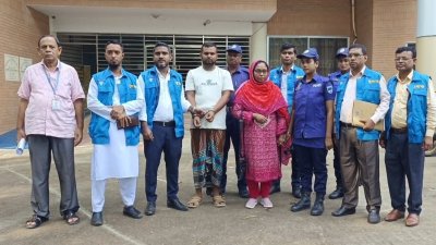 দুদকের হাতে আটক শামীমা আক্তার