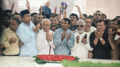 শহীদ প্রেসিডেন্ট জিয়াউর রহমানের সমাধিতে রুহুল কবির রিজভী