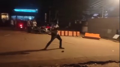 কনসার্টে গোলাগুলির ঘটনা ঘটে
