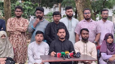 জারুলতলায় সংবাদ সম্মেলন করে প্যানেলটি