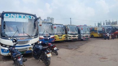 চলছে অনির্দিষ্টকালের পরিবহন ধর্মঘট