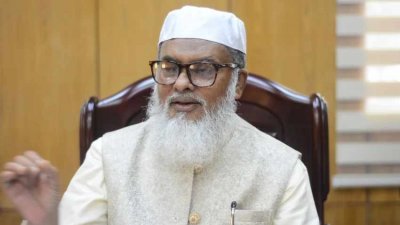 ড. আ ফ ম খালিদ হোসেন (ফাইল ফটো)