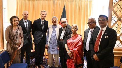 বাংলাদেশের প্রধান উপদেষ্টা অধ্যাপক ড. মুহাম্মদ ইউনূসের সঙ্গে সৌজন্য সাক্ষাৎকালে ডব্লিউএফপির ভারপ্রাপ্ত প্রধান/প্রেস উইং