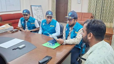 রাজশাহীতে রেলওয়ের (পশ্চিমাঞ্চল) কার্যালয়ে দুদকের অভিযান