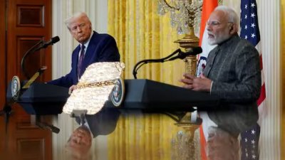ডোনাল্ড ট্রাম্প ও নরেন্দ্র মোদি। ফাইল ছবি: ফার্স্ট পোস্ট