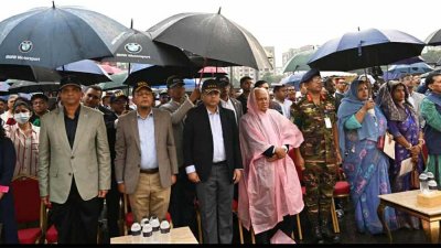 জুলাই জাতীয়  সনদ স্বাক্ষর অনুষ্ঠানে তিন বাহিনীর প্রধানরা