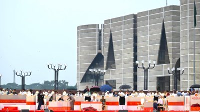 জুলাই সনদ স্বাক্ষর অনুষ্ঠানে প্রধান উপদেষ্টার ভাষণের পর অনুষ্ঠানে প্রদর্শন করা হয় বিশেষ প্রামাণ্য চিত্র/প্রেস উইং