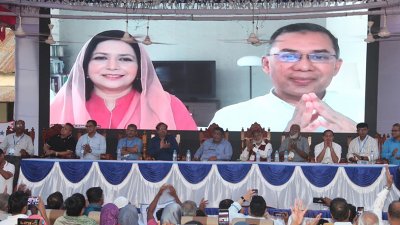বগুড়ার ফ্রি মেডিক্যাল ক্যাম্পে একসঙ্গে যুক্ত হলেন তারেক রহমান ও জোবাইদা