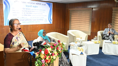 বক্তব্য দিচ্ছেন ফরিদা আখতার (ছবি: পিআইডি)