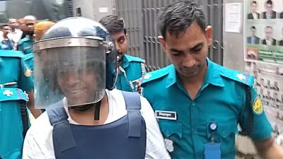 পুলিশের হেফাজতে সেলিম প্রধান