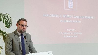বাংলাদেশে নিযুক্ত ডেনমার্কের রাষ্ট্রদূত ক্রিশ্চিয়ান ব্রিক্স মোলার