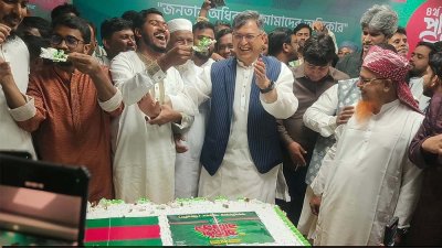 গণঅধিকার পরিষদের চুতর্থ প্রতিষ্ঠাবার্ষিকীর অনুষ্ঠানে  সালাহ উদ্দিন আহমদ