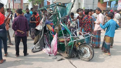 জামালপুরে কাভার্ডভ্যানের ধাক্কায় ইজিবাইকে থাকা দুই নারীসহ চার জন নিহত হয়েছেন