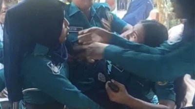 আহতদের উদ্ধার করে হাসপাতালে নেওয়া হয়েছে