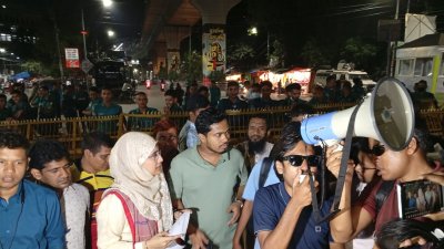 প্রতিবন্ধী গ্র্যাজুয়েট পরিষদের আন্দোলনের সঙ্গে সংহতি প্রকাশ করেন সামান্তা শারমিন