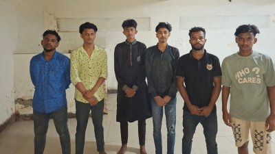 গ্রেফতারকৃত ছয়জন