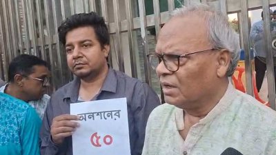 অনশনরত তারেক রহমানের প্রতি সংহতি জানান  বিএনপির সিনিয়র যুগ্ম মহাসচিব অ্যাডভোকেট রুহুল কবির রিজভী