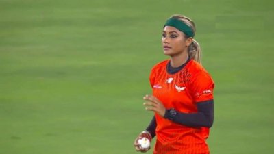 জাতীয় নারী ক্রিকেট দলের সাবেক অধিনায়ক জাহানারা আলম