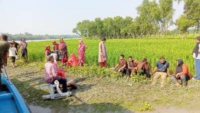 উদ্ধার পর্যটকরা
