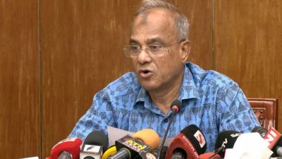স্বরাষ্ট্র উপদেষ্টা মো. জাহাঙ্গীর আলম চৌধুরী (ফাইল ফটো)