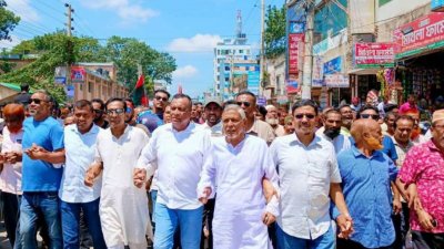 আসন্ন জাতীয় সংসদ নির্বাচনে জয়পুরহাট-১ (সদর-পাঁচবিবি) আসনে বিএনপির দলীয় মনোনয়নকে কেন্দ্র করে অনেক নেতাকর্মী ক্ষোভ প্রকাশ করেছেন
